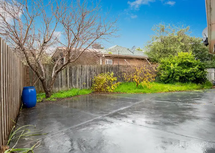 Seventh view of Homely house listing, 10 VISTULA CRT, Springvale South VIC 3172