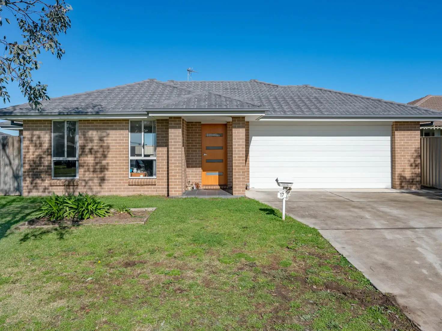 Main view of Homely house listing, 17 Portabello Crescent, Thornton NSW 2322