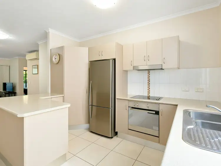 Fourth view of Homely unit listing, 1/376 Severin Street, Parramatta Park QLD 4870