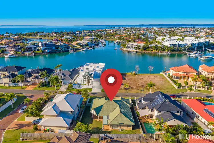 11 Cayman Crescent, Ormiston QLD 4160