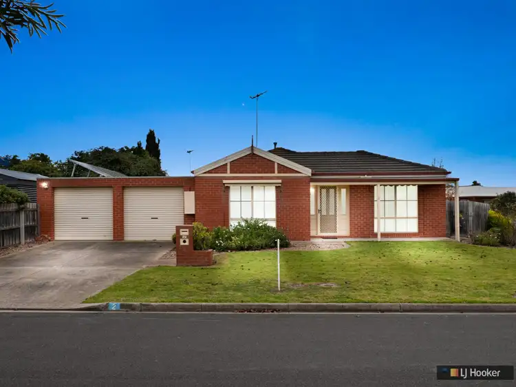 2 Brampton Place, St Albans Park VIC 3219
