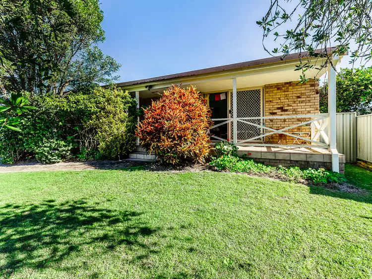 1 Barbara Close, Yamba NSW 2464
