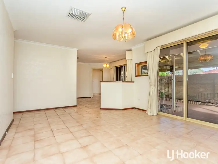 Sixth view of Homely villa listing, 18/4 Heron Place, Maddington WA 6109