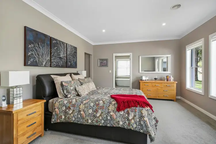 Sixth view of Homely house listing, 2 Woodside Drive, Moss Vale NSW 2577