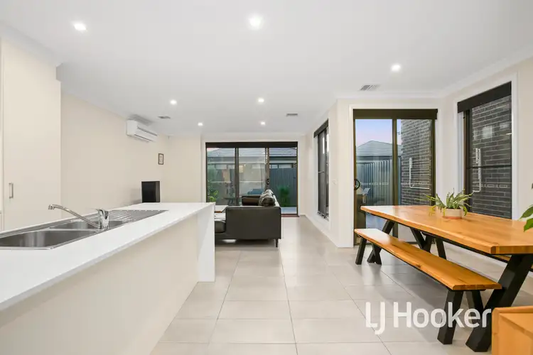Fifth view of Homely house listing, 3 Cockatiel Street, Narre Warren VIC 3805