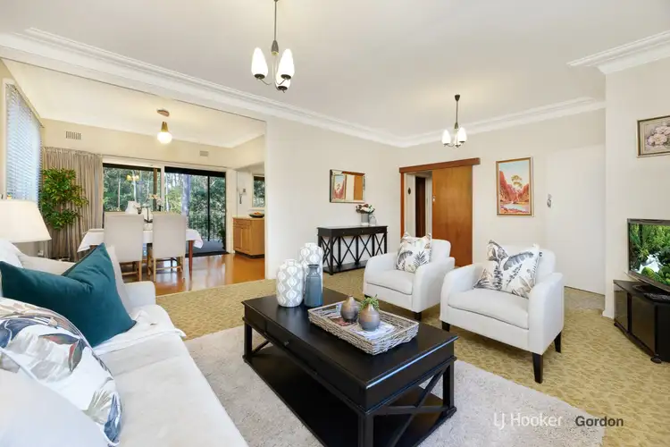 16 Craiglands Ave, Gordon NSW 2072