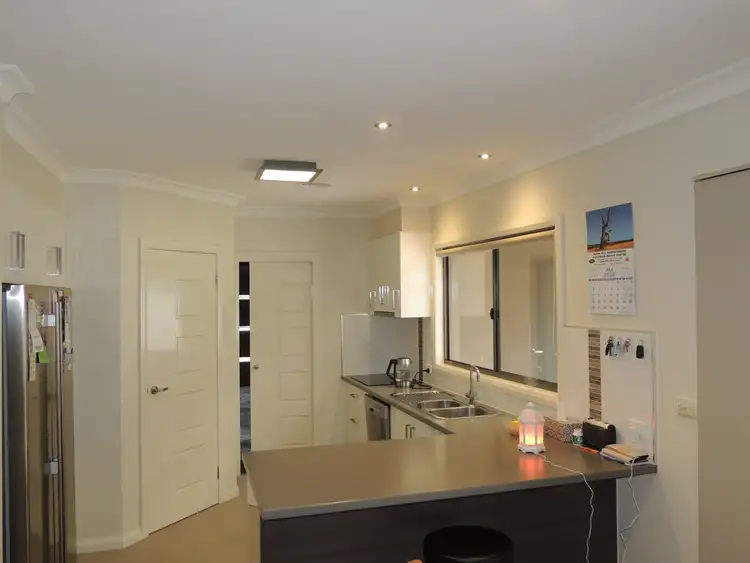 Fifth view of Homely house listing, 2 Merit Crescent, Swan Hill VIC 3585
