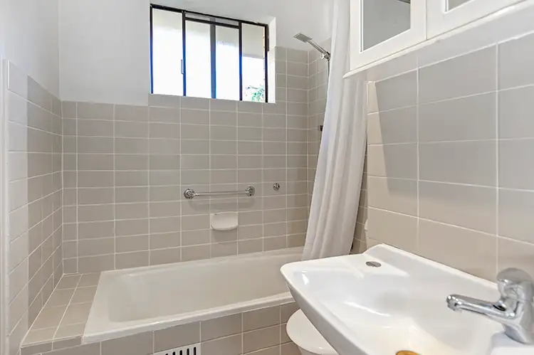 Fifth view of Homely unit listing, 13/30-32 Dee Why Parade, Dee Why NSW 2099
