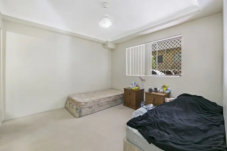 Fifth view of Homely unit listing, 4/17 Lather Street, Southport QLD 4215