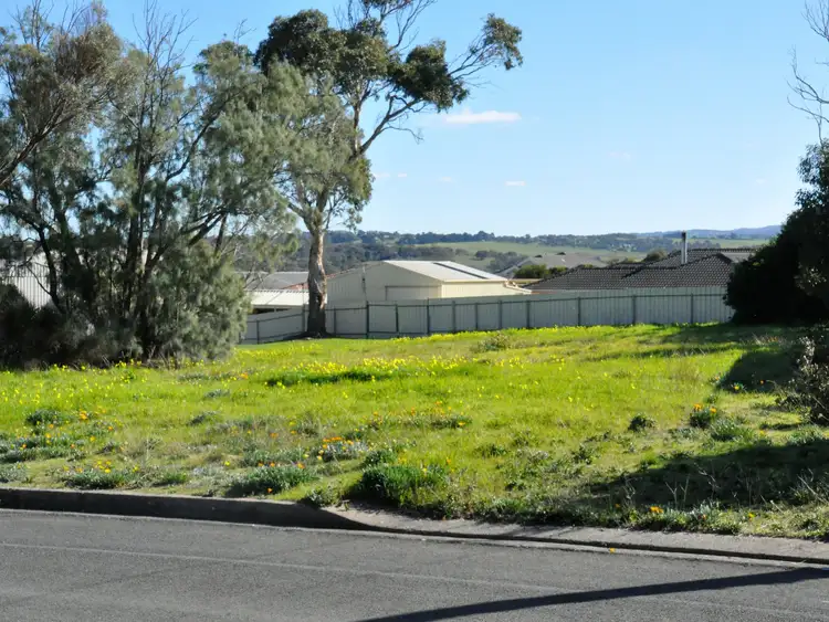 11 Dundalk Avenue, Mccracken SA 5211