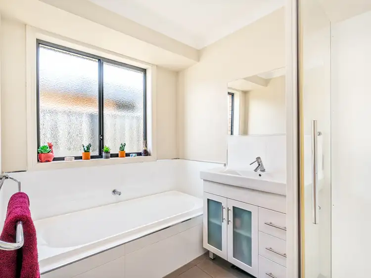 Fifth view of Homely unit listing, Unit 1/17 Wingrove Gardens, Shorewell Park TAS 7320
