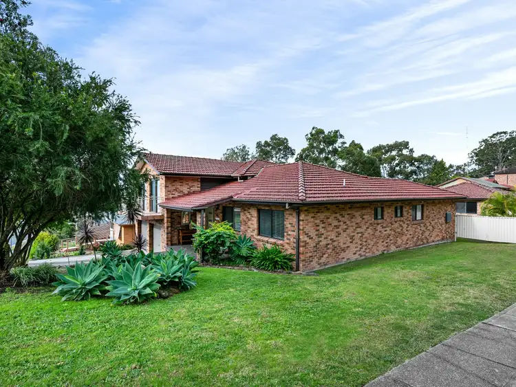 Main view of Homely house listing, 28 Davies Parade, Mount Hutton NSW 2290