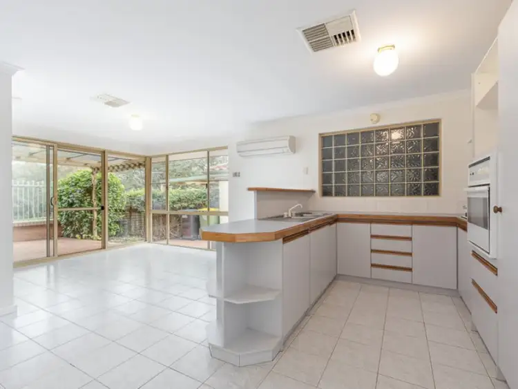 Fourth view of Homely villa listing, 17/8 Heron Place, Maddington WA 6109