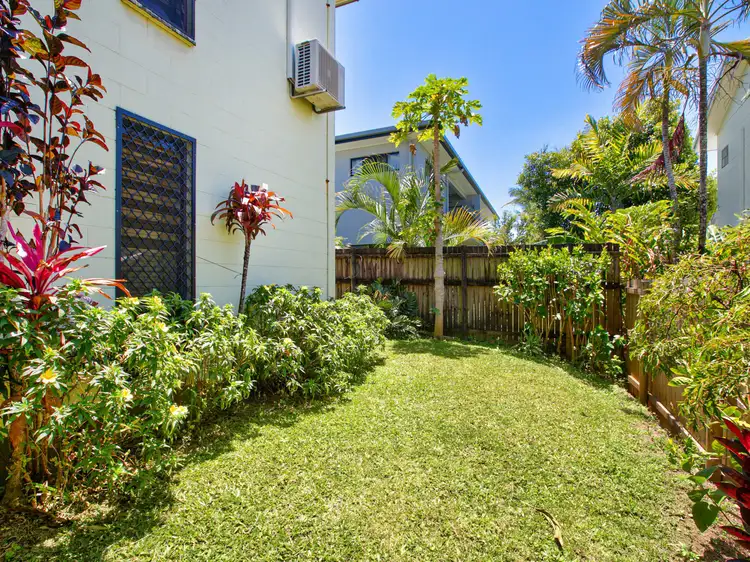 2/11 Mintaro Crescent, Woree QLD 4868