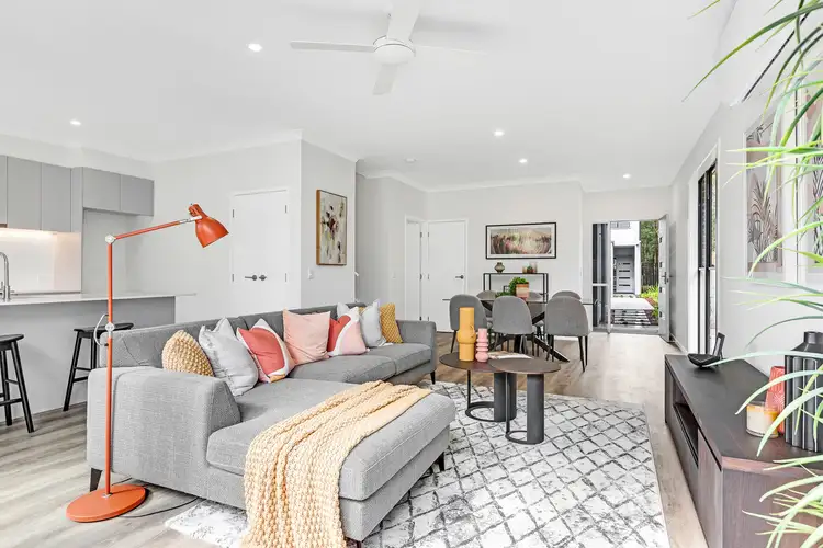 Main view of Homely townhouse listing, 2/521 Old Cleveland Road East, Birkdale QLD 4159