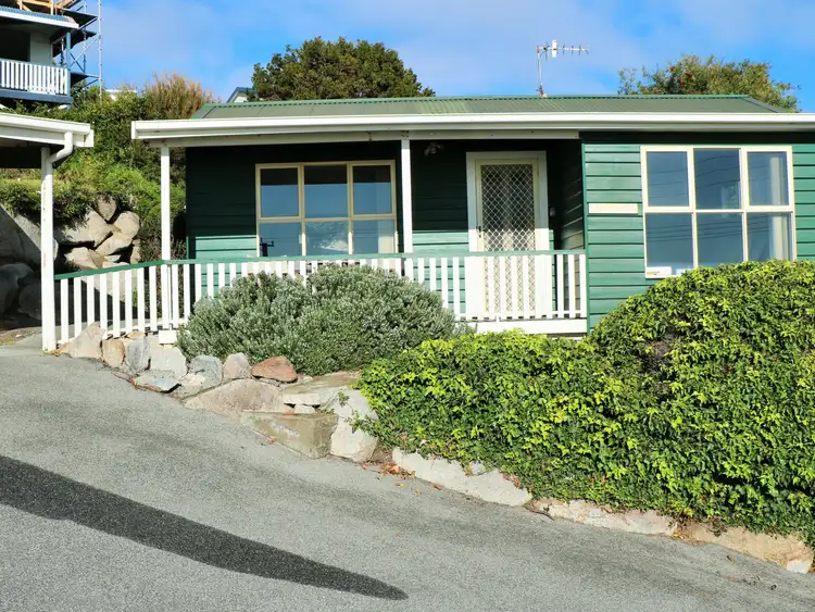 70-72 Main Road, Binalong Bay TAS 7216