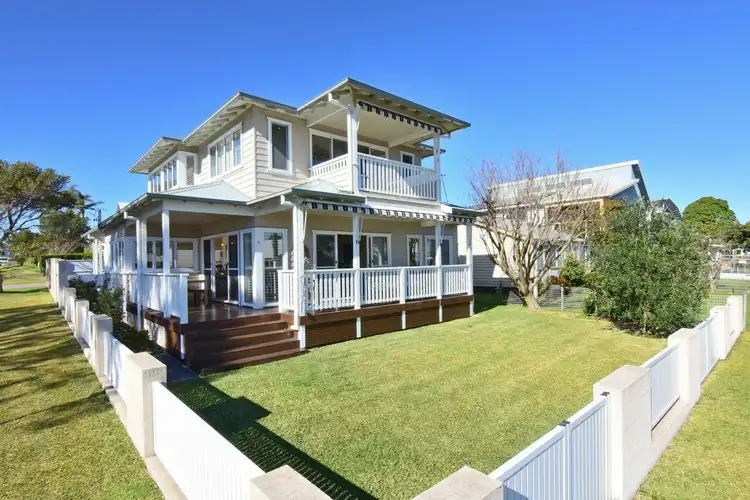 2 Walton Way, Currarong NSW 2540
