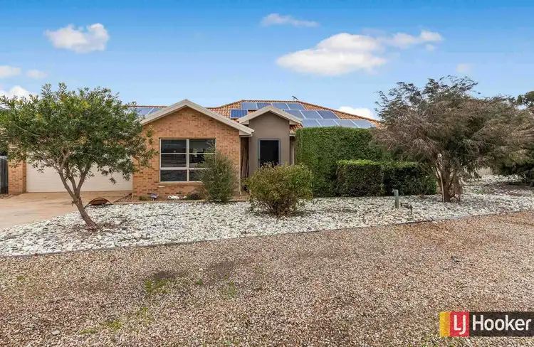 3 The Outlook, Hidden Valley VIC 3756