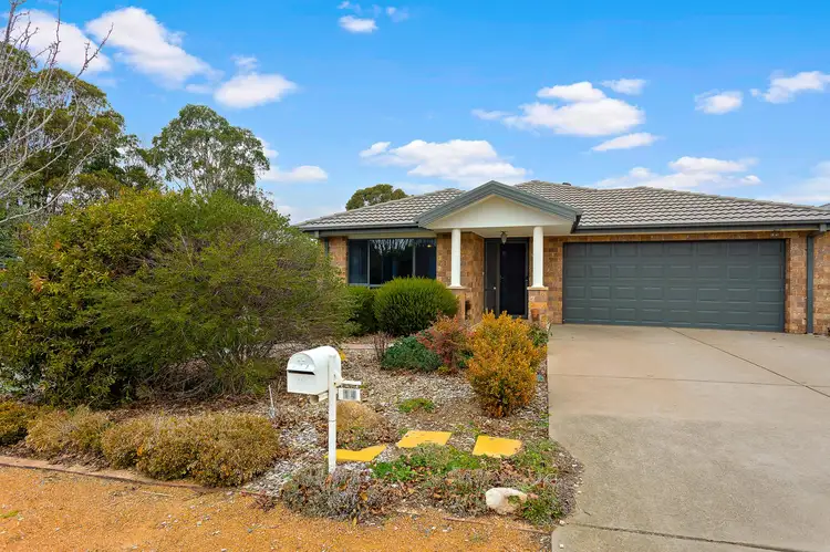 14 Jean Macnamara Street, Macgregor ACT 2615