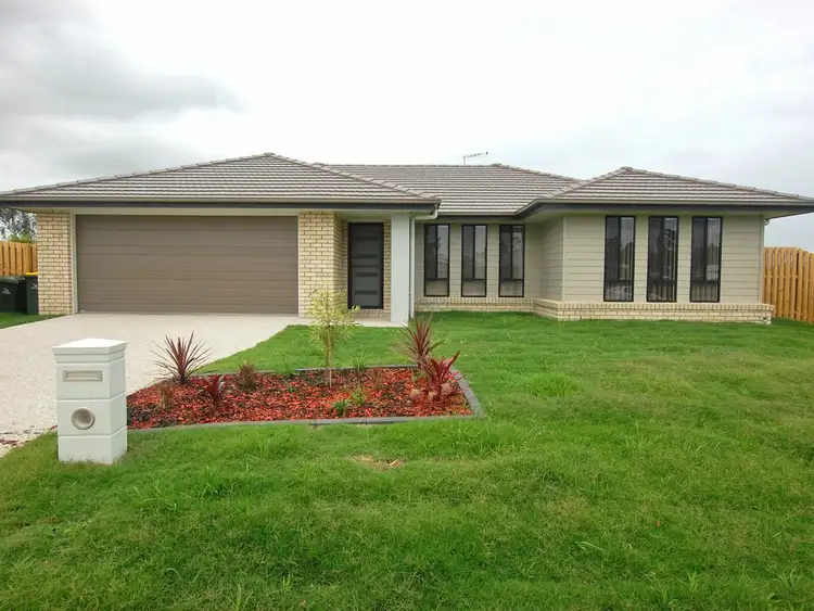 5 Pioneer Court, Woolmar QLD 4515