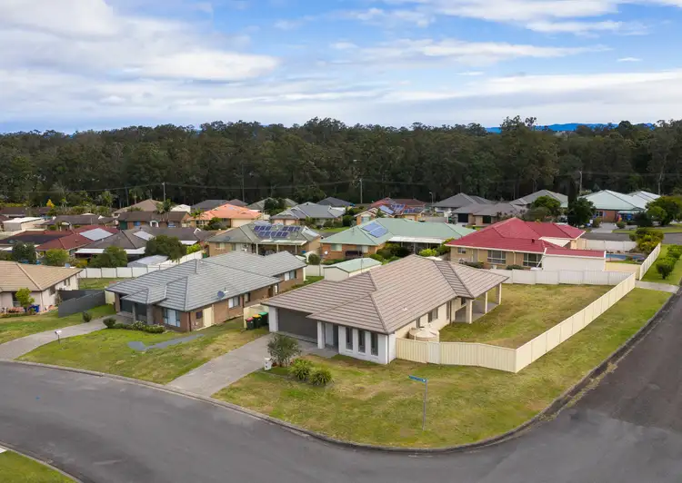 1 Pyrus Drive, Taree NSW 2430