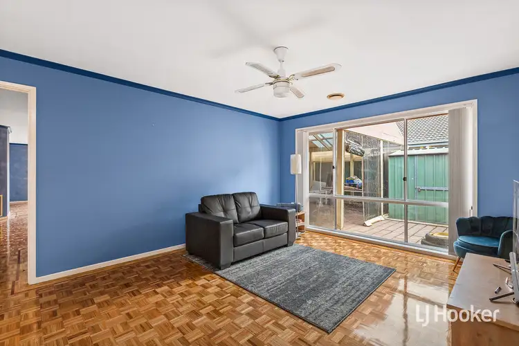 Second view of Homely house listing, 5 Kempton Court, Seabrook VIC 3028