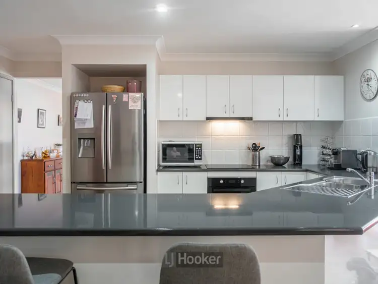 Second view of Homely house listing, 11 Piccadilly Place, Forest Lake QLD 4078