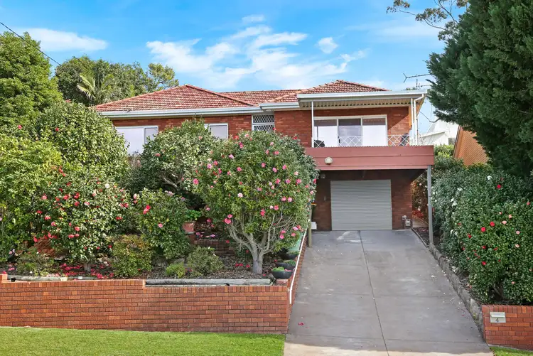 4 Chislehurst Avenue, Figtree NSW 2525