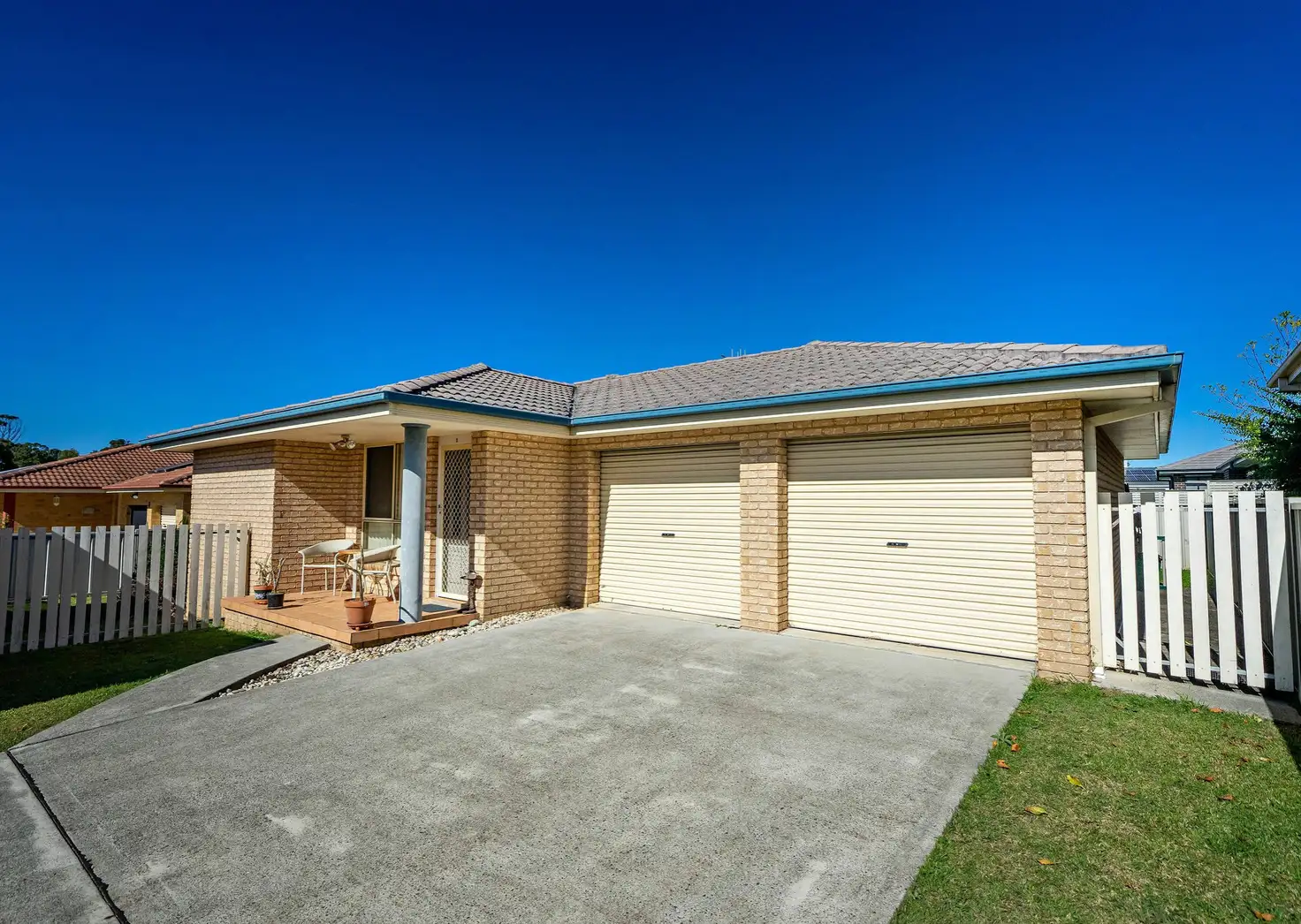 Main view of Homely villa listing, 2/70 Old Bar Road, Old Bar NSW 2430