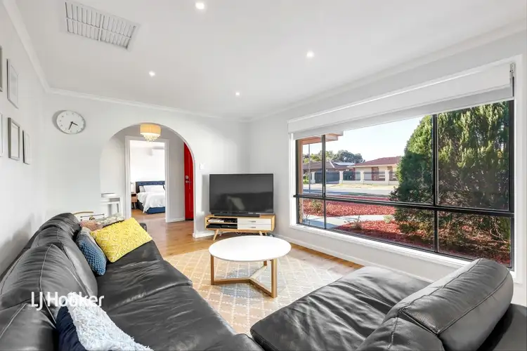 Fifth view of Homely house listing, 2 Garfield Court, Paralowie SA 5108