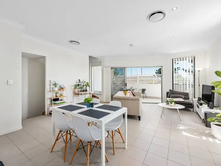 Main view of Homely townhouse listing, 1/20 Taunton Street, Annerley QLD 4103