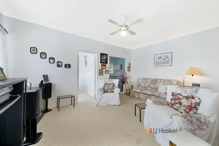Second view of Homely house listing, 5 Woolana Avenue, Budgewoi NSW 2262