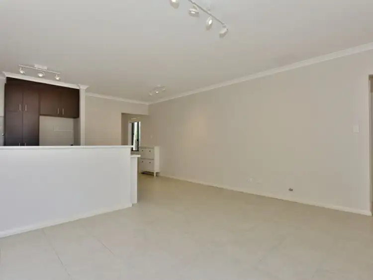 Fifth view of Homely villa listing, 4/32 Cope Street, Midland WA 6056