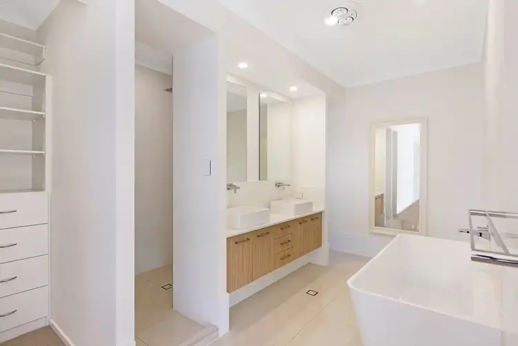 Fifth view of Homely house listing, 8 Arctic Street, Thornlands QLD 4164