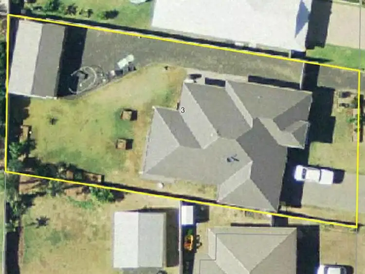 Second view of Homely house listing, 3 Desgrand Street, Emerald QLD 4720