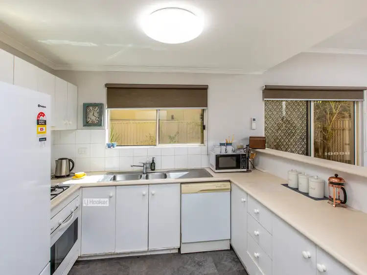 Sixth view of Homely unit listing, 4/8 Undoolya Road, East Side NT 870