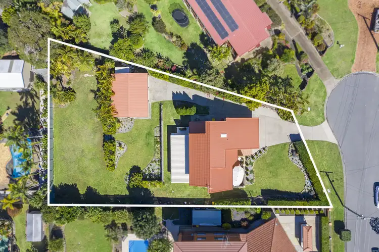9 Falcon Avenue, Thornlands QLD 4164