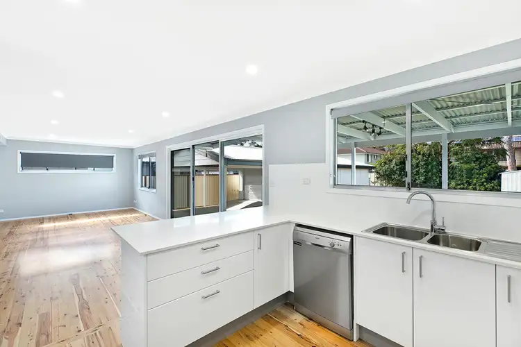 Fifth view of Homely house listing, 19 Kerry Crescent, Berkeley Vale NSW 2261