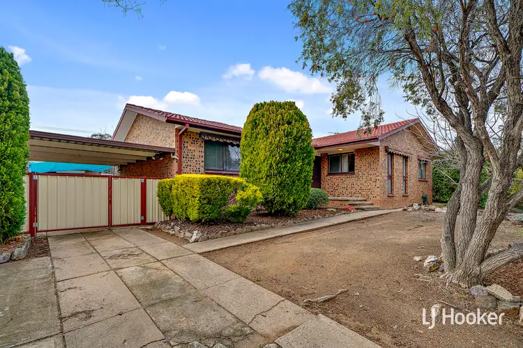 11 Illingworth Street, Wanniassa ACT 2903