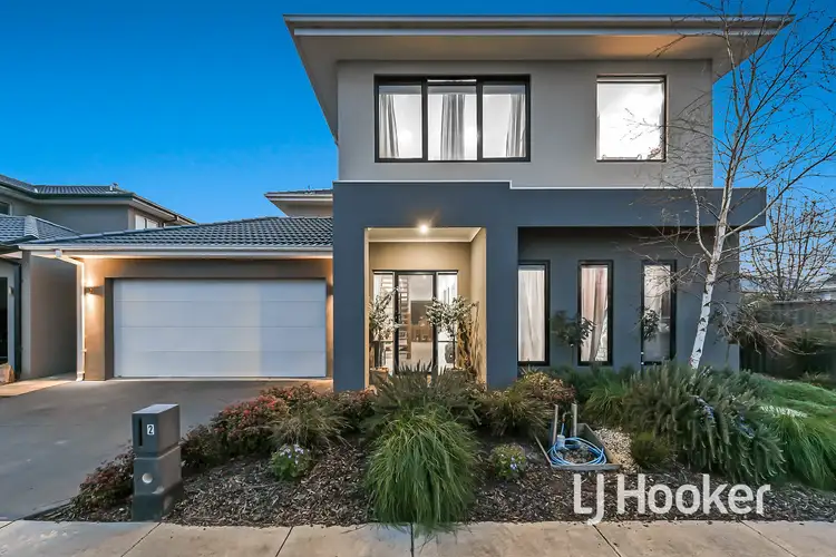 2 Rupert Street, Cranbourne East VIC 3977