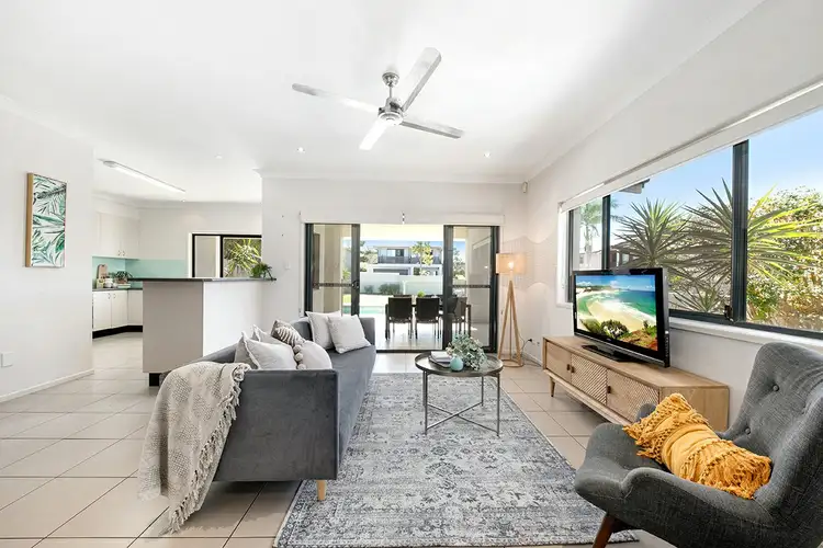 4 Military Close, Annerley QLD 4103