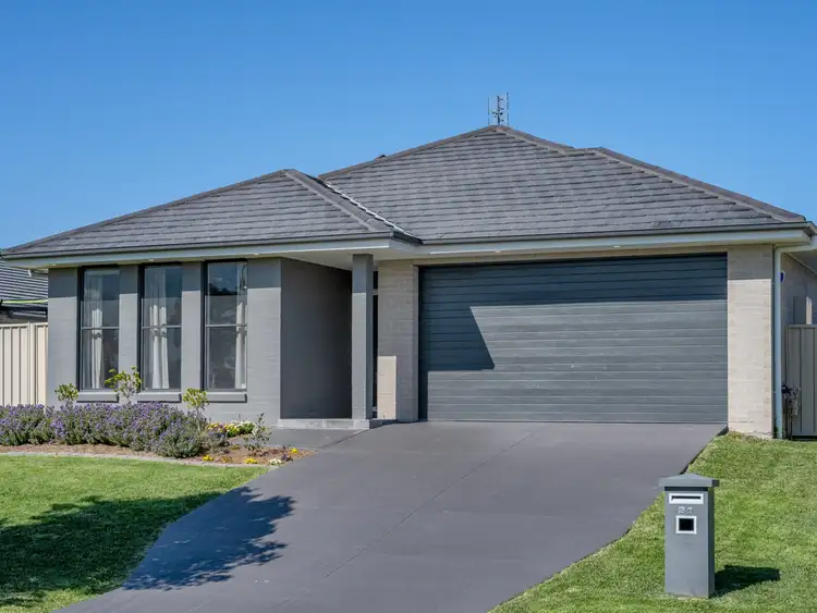 31 Carnarvon Circuit, East Maitland NSW 2323