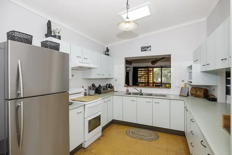 Fourth view of Homely house listing, 18 Margaret Street, Point Clare NSW 2250