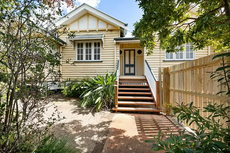 1/121 Mildmay Street, Fairfield QLD 4103