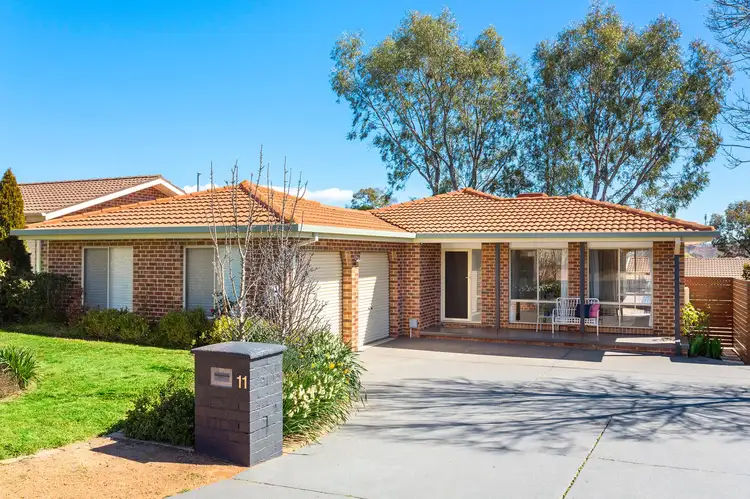 11 Freeling Crescent