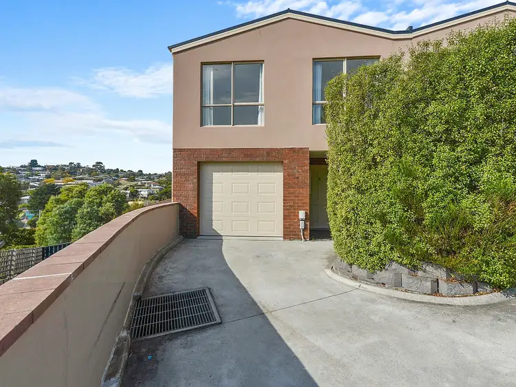 8/4 Nagle Place, Glenorchy TAS 7010