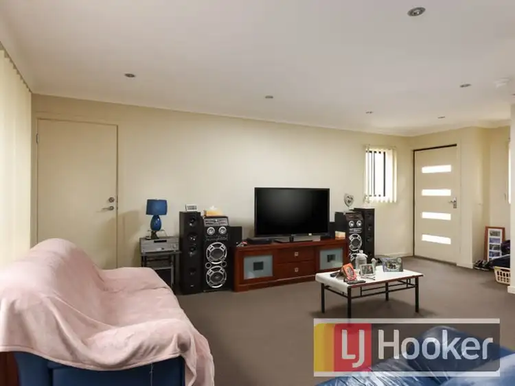 Seventh view of Homely house listing, 2/11 Laburnum Grove, Doveton VIC 3177