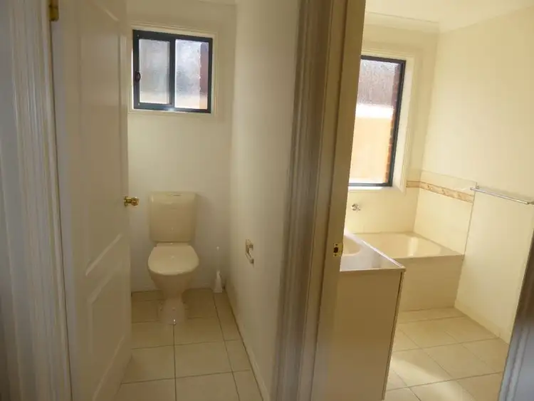 Seventh view of Homely unit listing, Unit 8/68 Coronation Avenue, Swan Hill VIC 3585