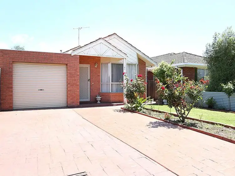 Main view of Homely unit listing, 2/47 Saratoga Crescent, Keilor Downs VIC 3038