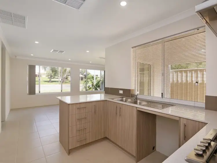 Fourth view of Homely villa listing, 6A Sage Road, Thornlie WA 6108